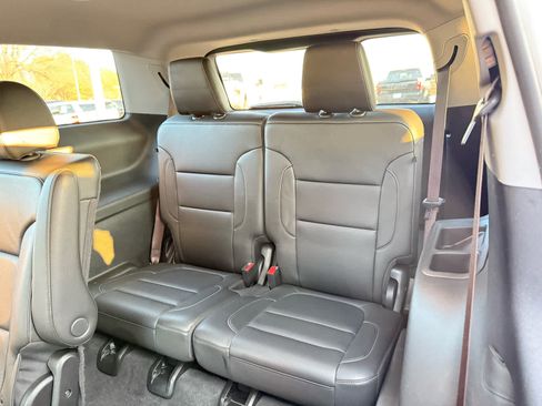 Used 2023 GMC Acadia SLT image 27