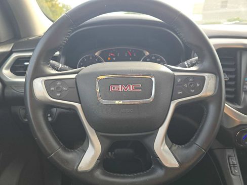 Used 2018 GMC Acadia SLT image 25