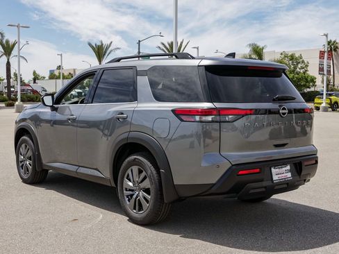New 2026 Nissan Pathfinder SV FWD image 6