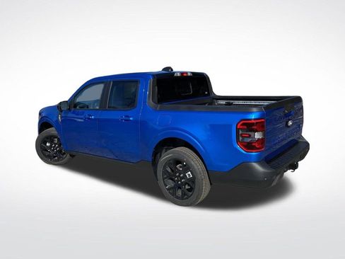 New 2025 Ford Maverick Lariat w/ Black Appearance Package image 3