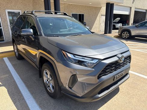 Used 2024 Toyota RAV4 XLE w/ Convenience Package FWD image 1