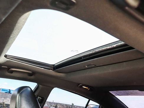 Used 2017 Dodge Charger R/T Scat Pack w/ Technology Group image 27