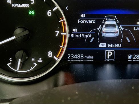 Used 2025 Nissan Altima 2.5 SV FWD image 8