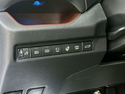 Used 2024 Toyota RAV4 Limited w/ Advanced Technology Package AWD/4WD image 10