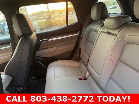 Used 2025 GMC Terrain Elevation w/ Elevation Premium Package image 14