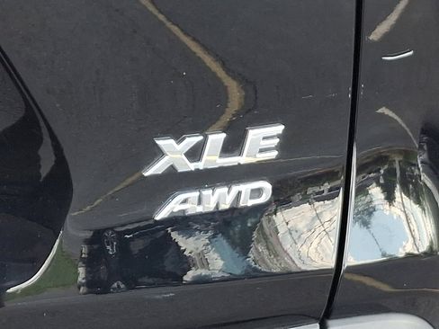 Used 2024 Toyota RAV4 XLE w/ Convenience Package image 34