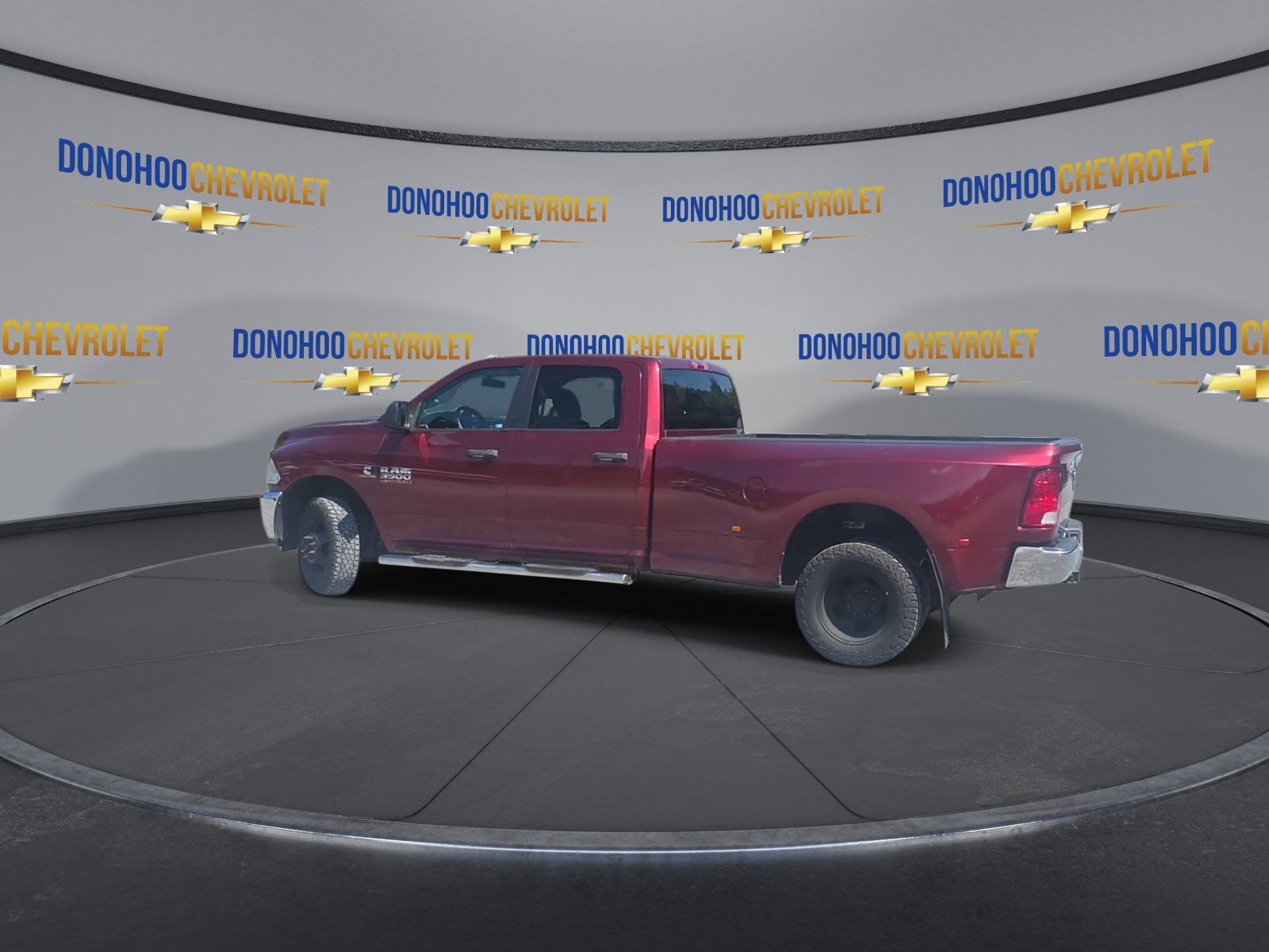 Used 2018 RAM 3500 Tradesman w/ Chrome Appearance Group RWD image 7