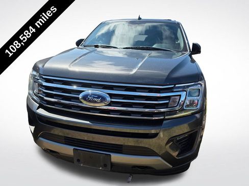 Used 2020 Ford Expedition XLT w/ Equipment Group 202A AWD/4WD image 2