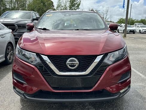 Used 2020 Nissan Rogue Sport SV w/ Technology Package image 2