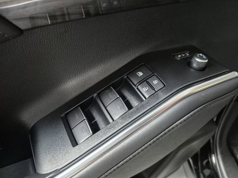 New 2026 Toyota Highlander Limited image 17