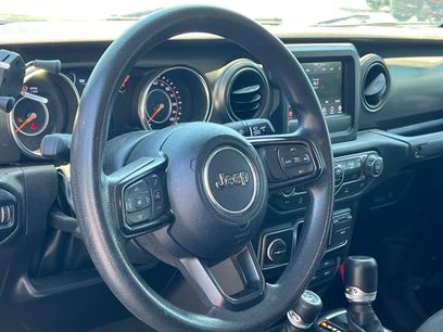 Used 2023 Jeep Gladiator Sport