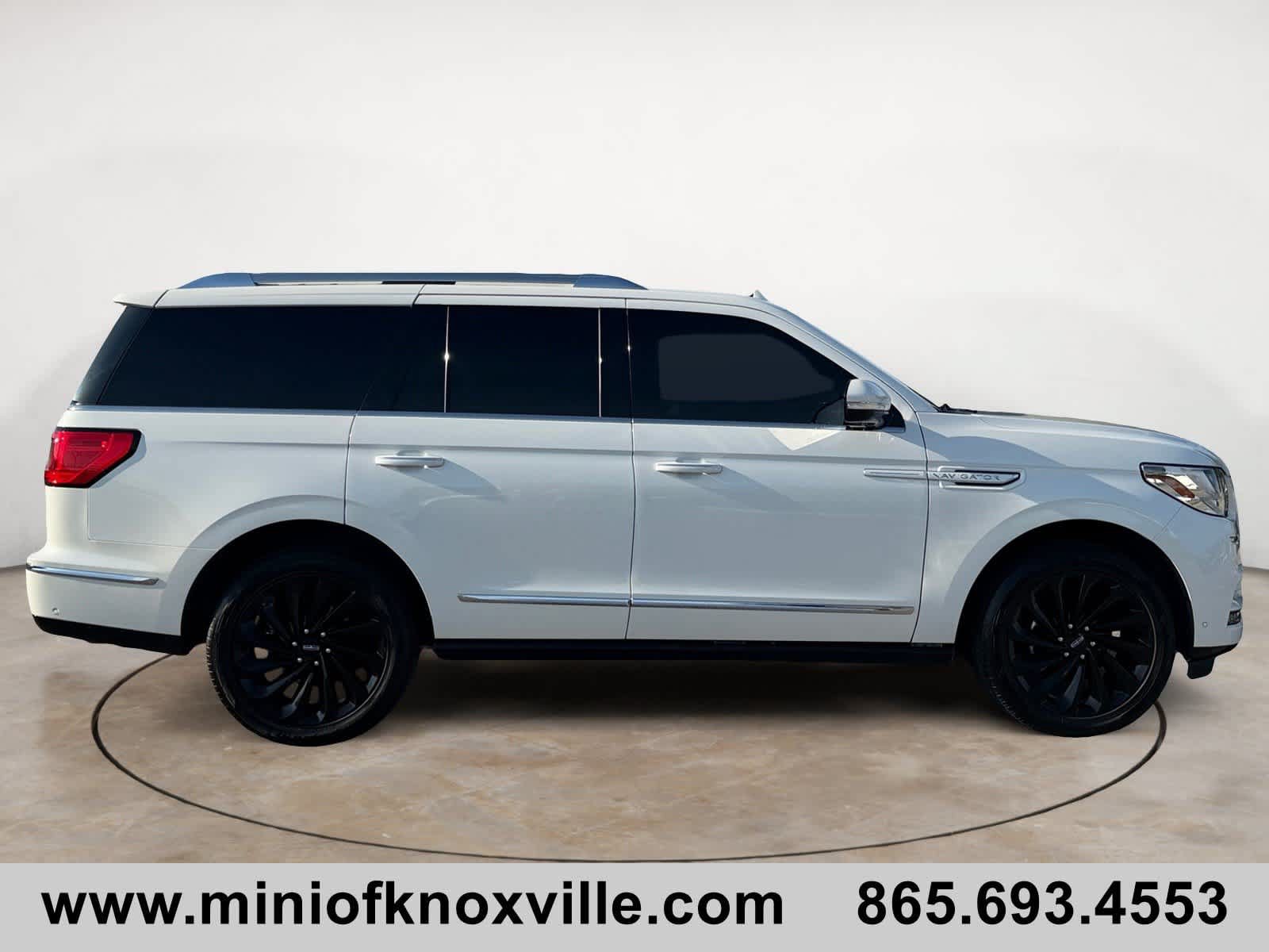 Used 2020 Lincoln Navigator Reserve w/ Equipment Group 208A Reserve AWD/4WD image 2