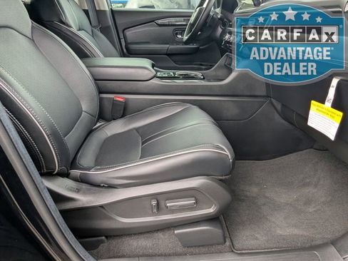 Used 2025 Honda Pilot Elite image 24