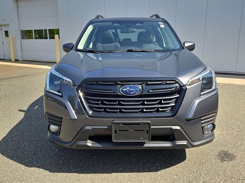 Used 2023 Subaru Forester Premium AWD/4WD image 2
