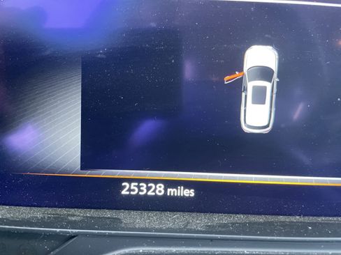 Certified 2025 INFINITI QX60 Sensory image 12