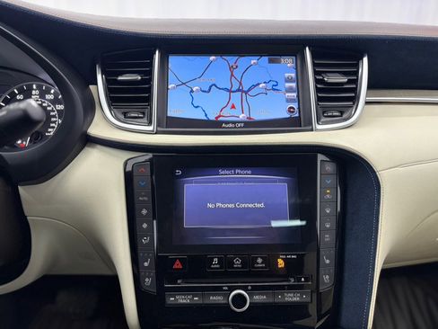 Used 2019 INFINITI QX50 Essential w/ Sensory Package AWD/4WD image 28
