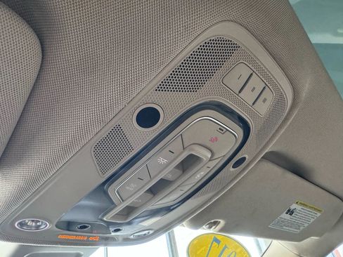 Used 2017 Audi Q7 2.0T Premium Plus w/ Premium Plus Package image 43