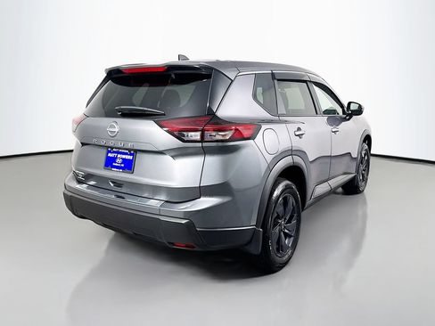 Used 2026 Nissan Rogue SV w/ Cold Weather Package FWD image 5