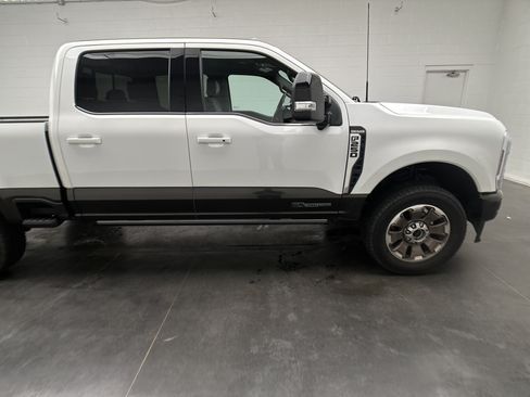 Used 2024 Ford F250 King Ranch AWD/4WD image 12