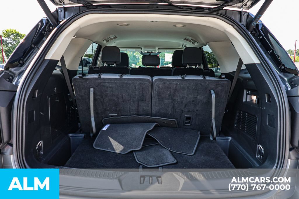 Used 2025 Ford Explorer Active RWD image 23
