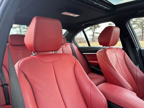 Used 2017 BMW 340i xDrive Sedan image 25