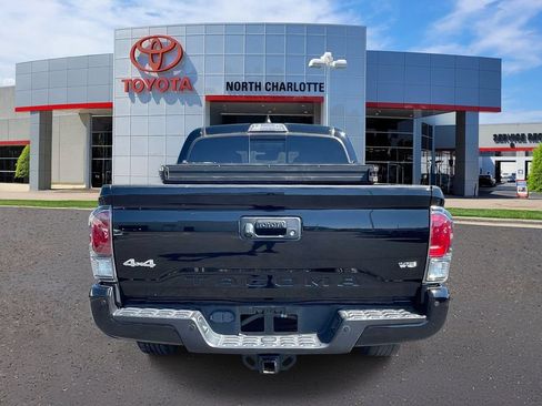 Used 2021 Toyota Tacoma Limited AWD/4WD image 6