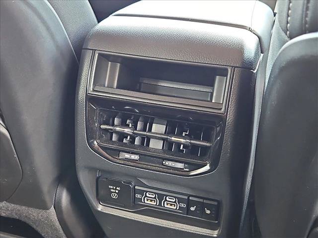 Certified 2023 Jeep Grand Cherokee Limited w/ Luxury Tech Group II AWD/4WD image 24