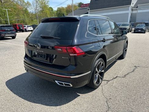 Certified 2023 Volkswagen Tiguan SEL R-Line AWD/4WD image 9