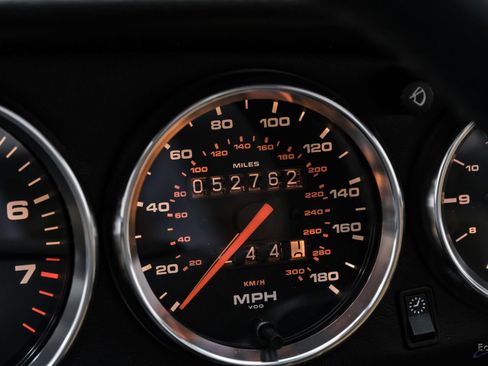 Used 1997 Porsche 911 Carrera 4S AWD/4WD image 94