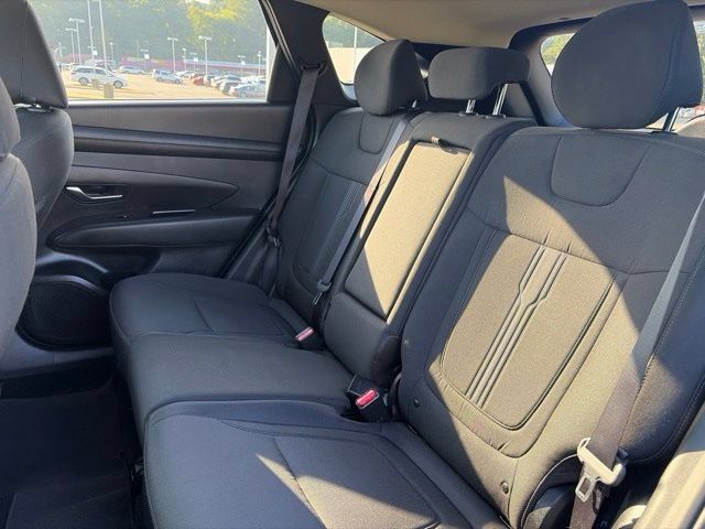 Used 2025 Hyundai Tucson SEL FWD image 6