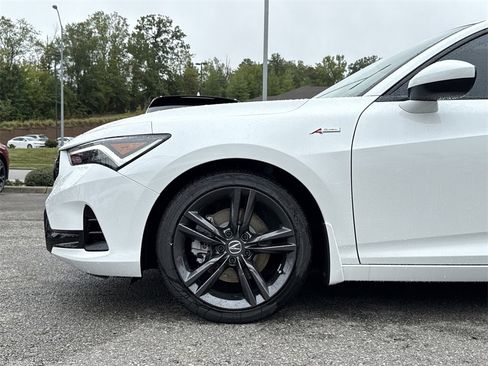 New 2025 Acura Integra A-Spec image 9
