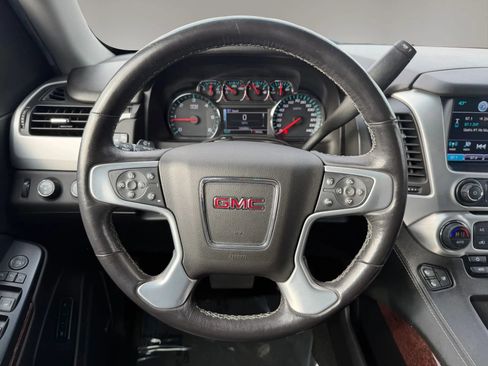 Used 2018 GMC Yukon SLT image 24
