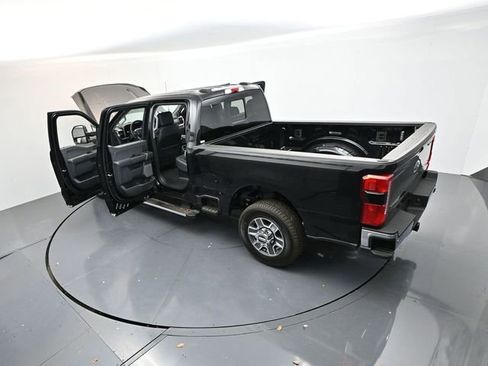 New 2026 Ford F350 Lariat image 38