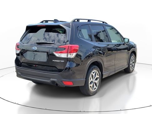 Certified 2024 Subaru Forester Premium AWD/4WD image 6