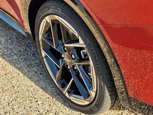 New 2025 Kia K4 GT-Line image 5