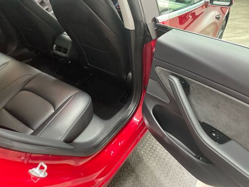 Used 2020 Tesla Model 3 Long Range image 31