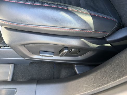 Used 2025 Ford Explorer ST AWD/4WD image 16