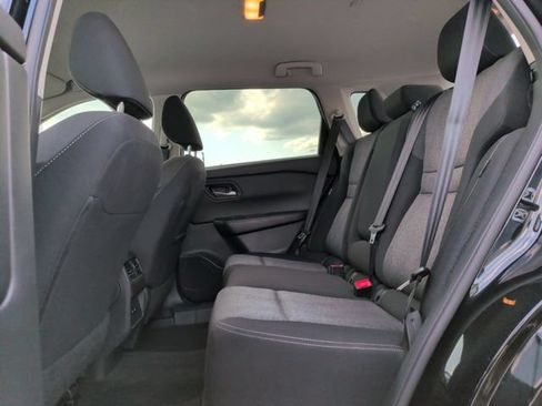Used 2024 Nissan Rogue SV FWD image 23