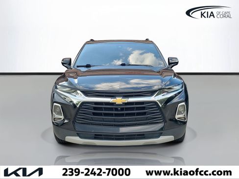 Used 2020 Chevrolet Blazer LT w/ Sound & Technology Package FWD image 2