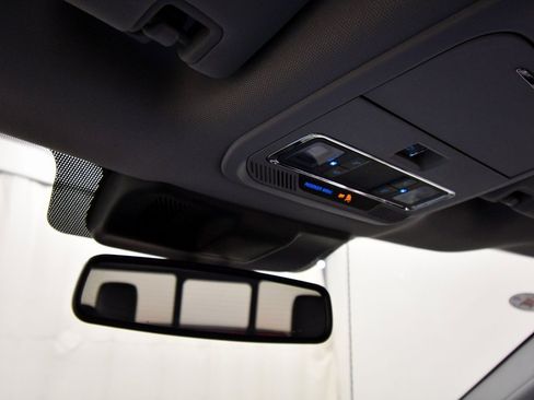 Used 2023 Ford F250 Lariat image 28