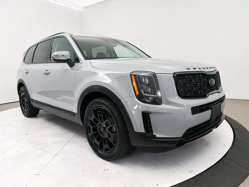 Certified 2021 Kia Telluride EX w/ EX Premium Package AWD/4WD image 13