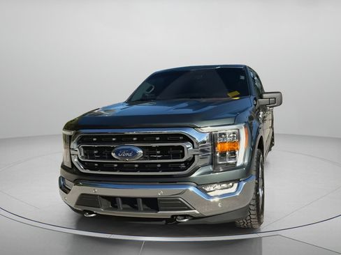 Certified 2021 Ford F150 XLT w/ Equipment Group 302A High image 8