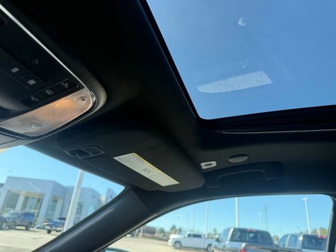 Used 2019 Jeep Grand Cherokee Limited w/ Luxury Group II image 21