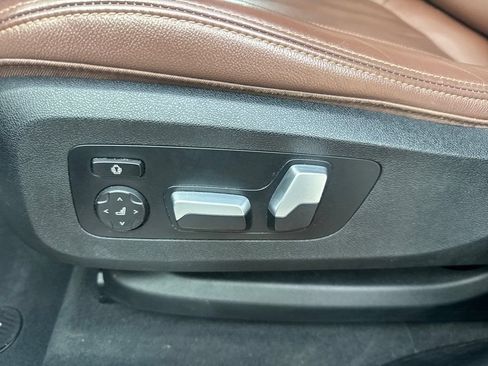 Used 2022 BMW X5 xDrive40i w/ Premium Essential Package AWD/4WD image 39