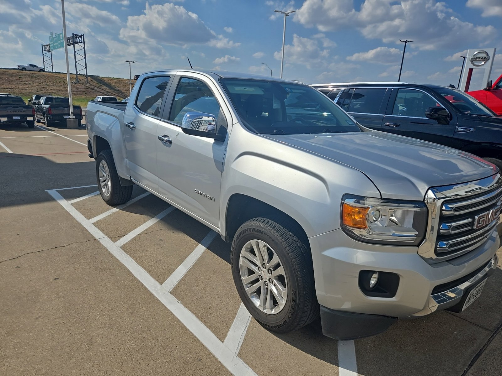 Used 2016 GMC Canyon SLT RWD image 3
