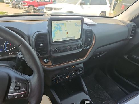 Used 2023 Ford Bronco Sport Outer Banks w/ Tech Package AWD/4WD image 20