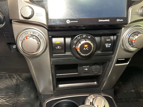 Used 2023 Toyota 4Runner SR5 Premium w/ Moonroof Package AWD/4WD image 18