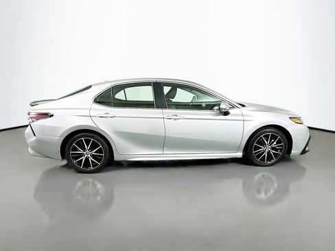 Certified 2024 Toyota Camry SE image 4
