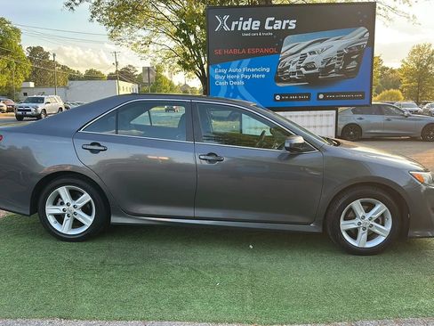 Used 2012 Toyota Camry SE image 8