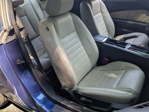 Used 2012 Ford Mustang Premium image 17